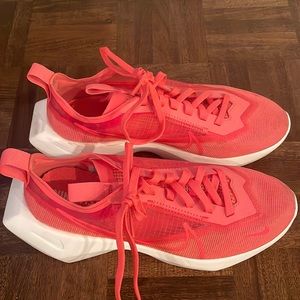 Nike sneakers/vista Lite/color majic Ember